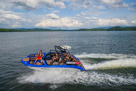 Катер Yamaha 222XD